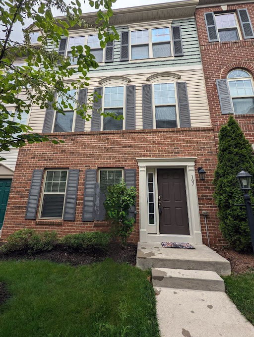 107 Vista Knoll